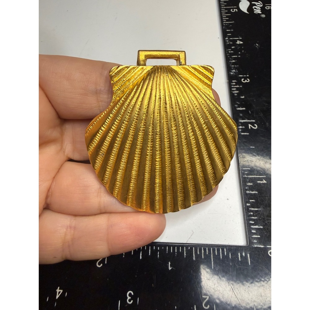 Douglas Paquette Gold Scallop Seashell Belt Buckle Coastal Beach Accessory